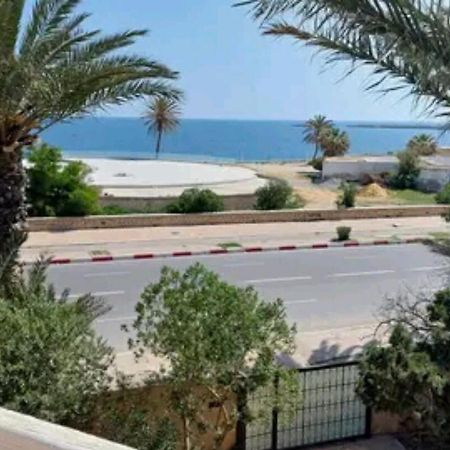 Duplex Pied Dans L'Eau Avec Magnifique Vue Sur Mer Munastır Dış mekan fotoğraf